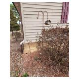 Double hook and metal bird outdoor decor