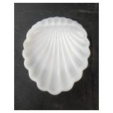 Vintage Clam Shell White Milk Glass Scalloped