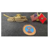 SCORPION TANK GOLD TONE PIN MILITARY VINTAGE, US
