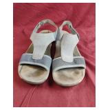 Easy Spirit ladies size 9.5 sandals