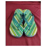 Ladies wedge flip flops