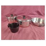 Camping pots and a pan