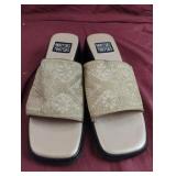 Mootsies Tootsies size 8.5 M ladies shoes