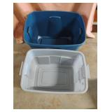 2 totes. No lids
