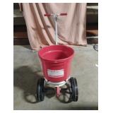 Ev-N-Spred broadcast spreader