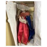 Franklin Heirloom Dolls Angel with Baby Jesus