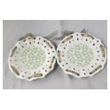 2 Decorative hanging plates 7.5"