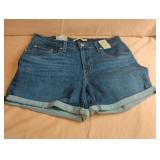 Levis ladies shorts size 10/30
