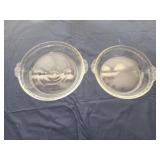 2 Pyrex glass dishes
