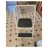 Cosco step ladder