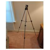 Adjustable tripod 18-42