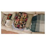 Cloth table cloths, cloth placemats and cloth