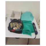 Cloth basket, umbrella, L Wake Forest long sleeve