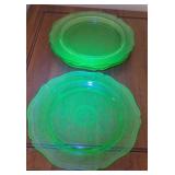Vintage uranium dinner plates 11". Total of 4