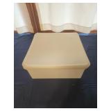 13x6x13 Tupperware container