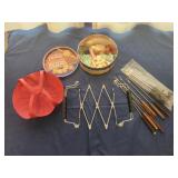 Fondue sticks cookie tin with cake decorations