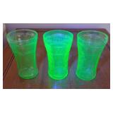 Vintage uranium vases 5.5" tall