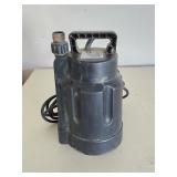 Utilitech Submersible Pump