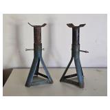 2 Jack Stands