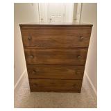 Vintage Dresser/Chest of Drawers - 34ï¿½ Height 2
