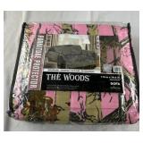 Quilted Microfiber Pink Camo Blanket