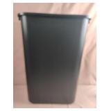 Coastwide Professionalï¿½ Indoor Trash Can Without