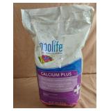 Calcium plus balancer for pools. 8 lbs.