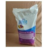 Calcium plus balancer for pools. 8 lbs.