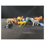 8 plastic safari animals toys