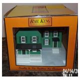 Rail King Farm House by MTH Electric Trains w/
