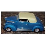 1937 Ford Convertible w/ Top 1:18 Scale Diecast