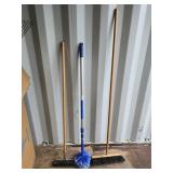 2 Brooms & Extendable Brush