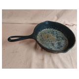 Cast iron skillet 8"