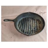 Lodge frying skillet 11"