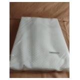88 x 90 pelican design queen size white duvet
