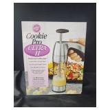 Wilton cookie pro ultra 2 cookie press