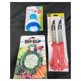 Soap brush. Tomato knives, dip clip bowl