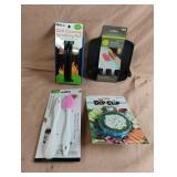 Grill cleaning scrubbing pad, mini spatula and