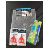 Pet trimmer, cat mat, cat clippers