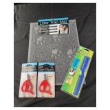 Pet trimmer, cat mat, cat clippers