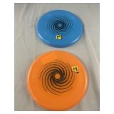 2 Frisbees