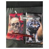 Skull and roses, black and white skulls, wolves,