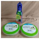 Travelling pet water bottle and 2 collapsible pet
