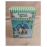 Lawn & Garden bird house 4" tall