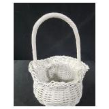White wicker basket 7x11