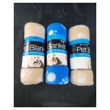3 pet blankets