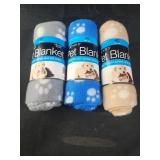 3 pet blankets