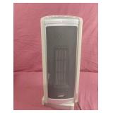Lasko model :5345 ceramic air heater. Powers on