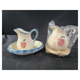 Apple spongeware mini pitchers