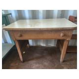 33x26 table with drawer